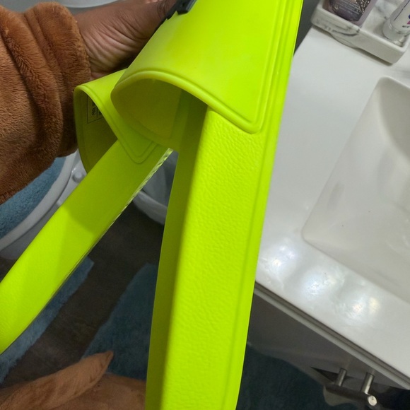 Balenciaga Rubber Slides - Picture 5 of 13